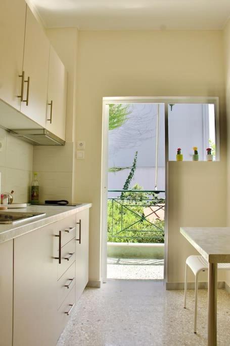 Ferienwohnung Glyfada Path Of Poets Athen Exterior foto